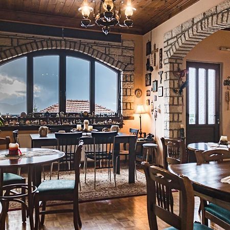 Semeli Guesthouse Karpenísion Eksteriør bilde